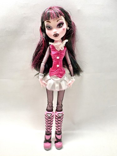 Mattel monster high draculaura - monster,